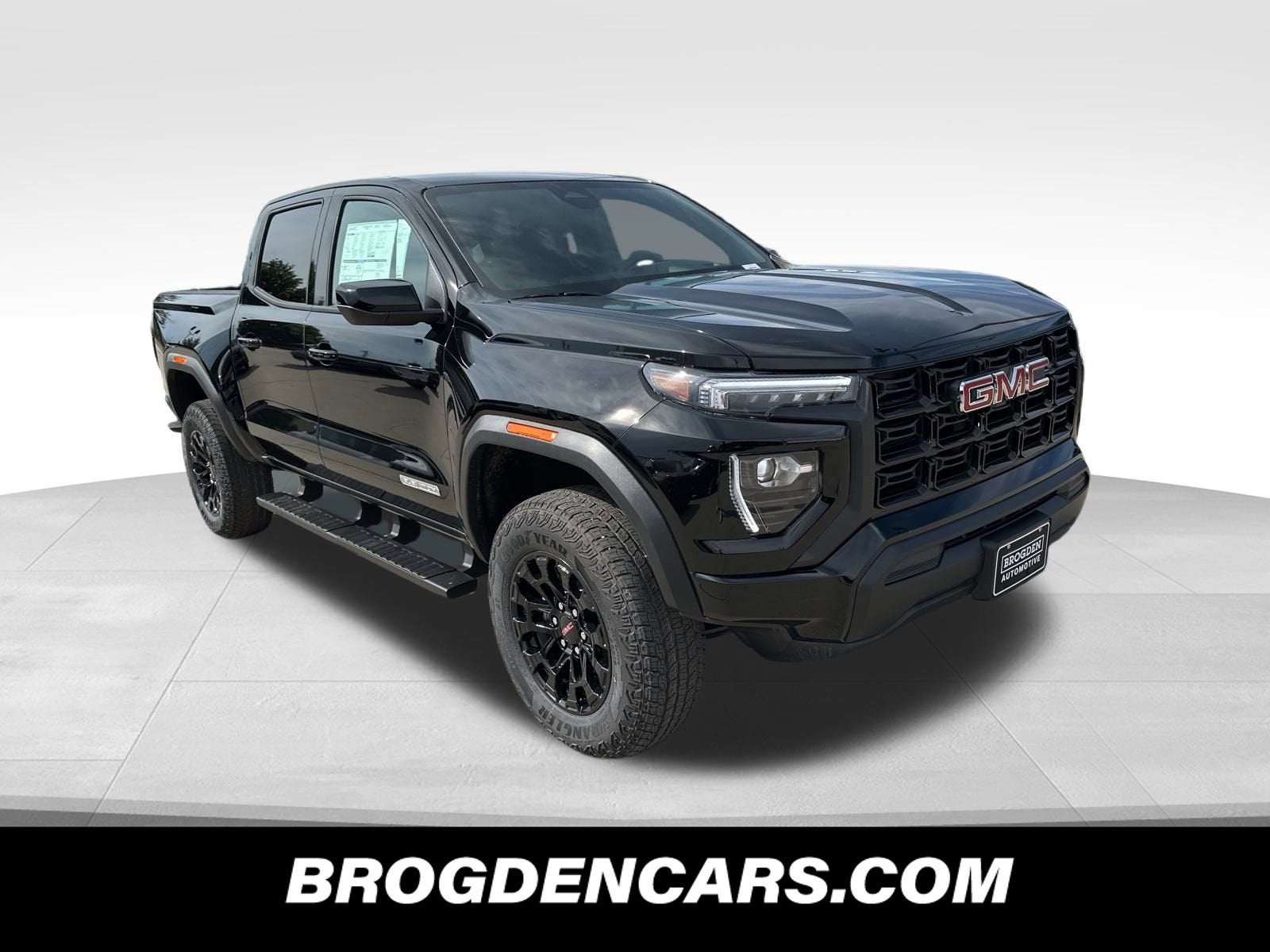 2026 GMC Canyon Elevation in Onyx Black — front three-quarter view