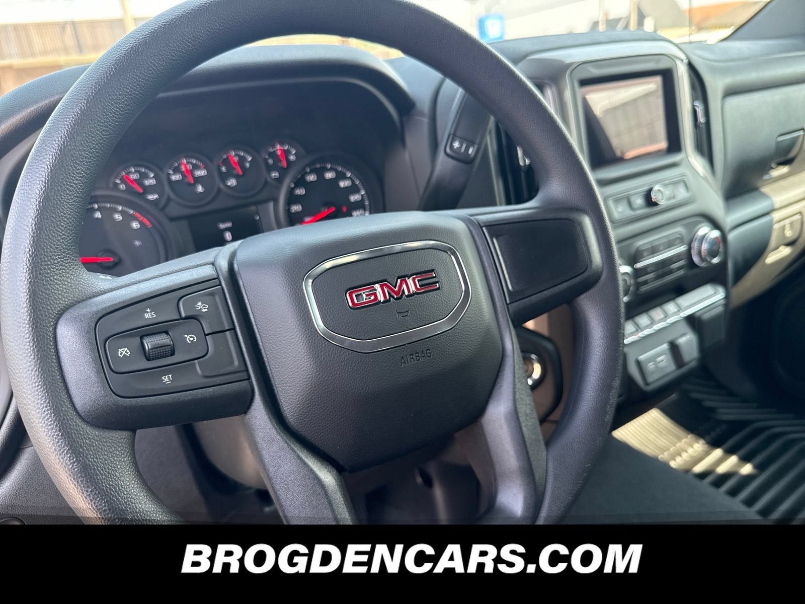2026 GMC Sierra 1500 — detail view