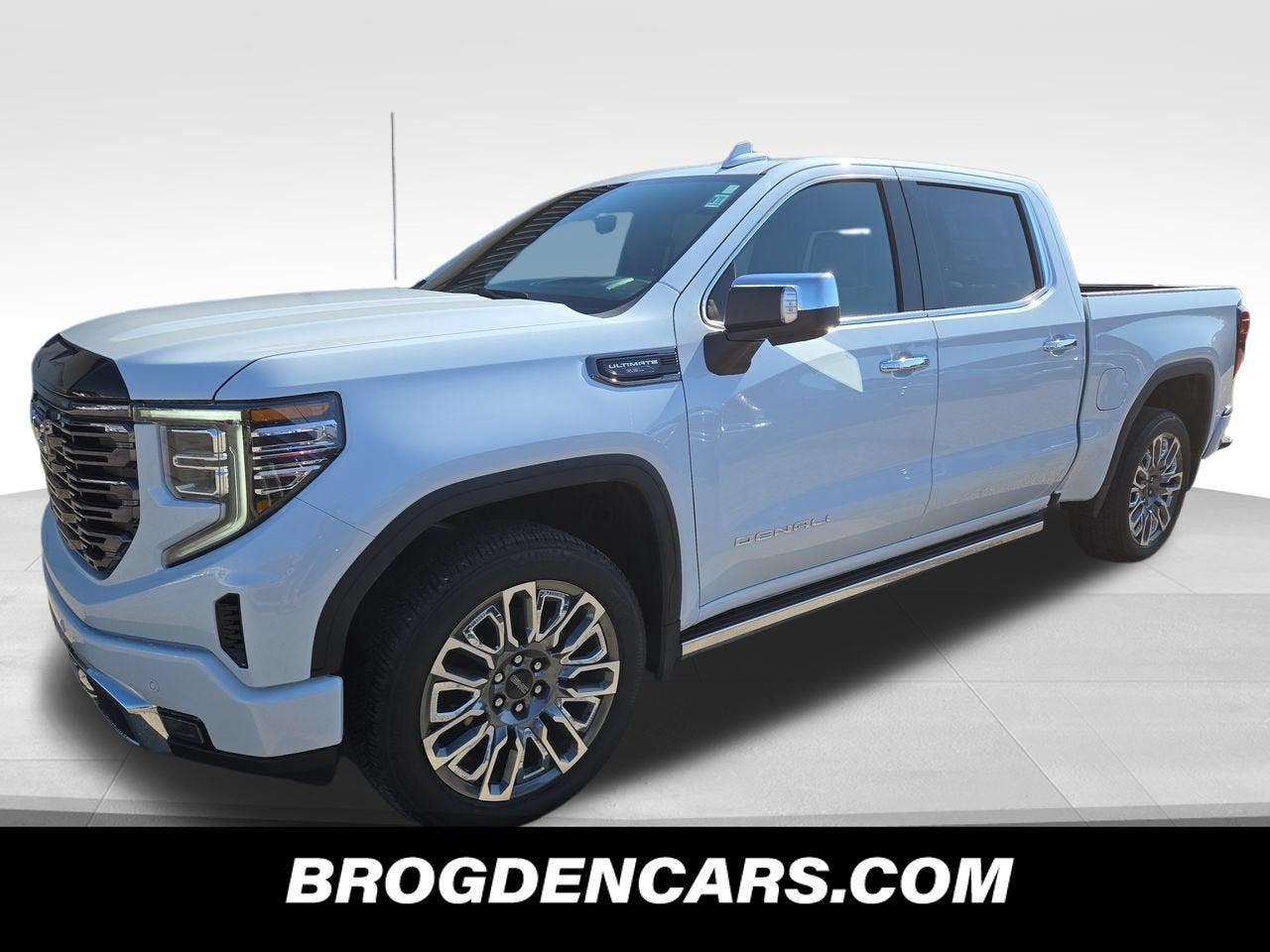 2026 GMC Sierra 1500 Denali Ultimate in Glacier White Tricoat — front three-quarter view