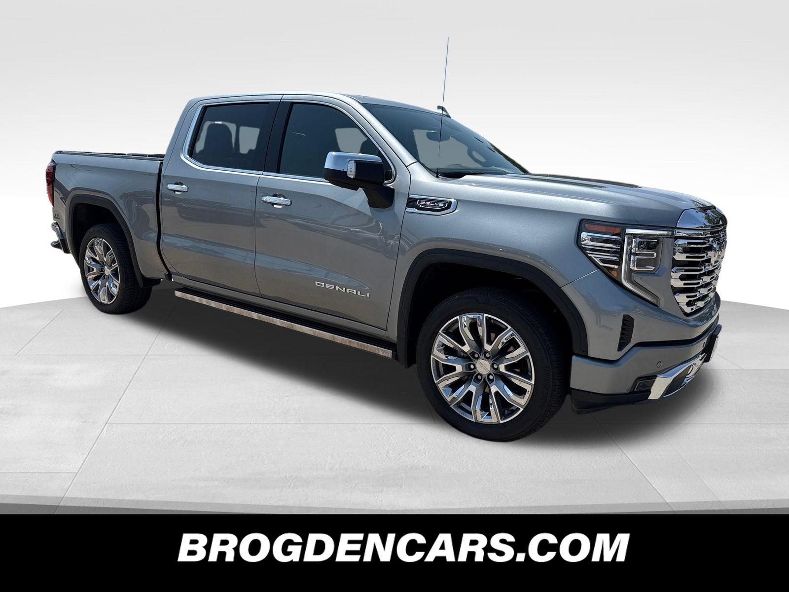 2025 GMC Sierra 1500 Denali in Sterling Metallic — front three-quarter view