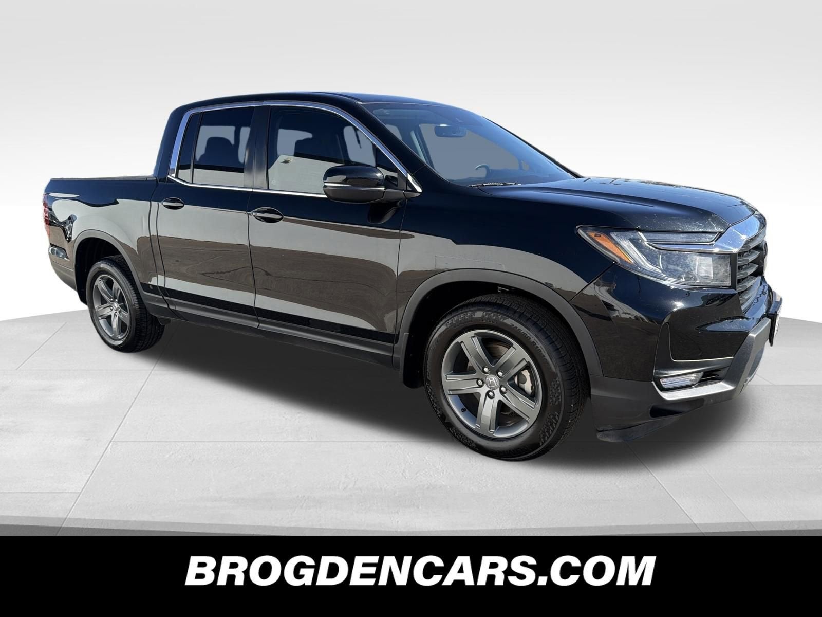 2023 Honda Ridgeline RTL in Other — front three-quarter view